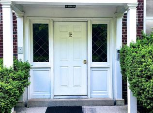 922 W Montgomery Ave #E5, Bryn Mawr, PA 19010