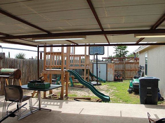2nd image of 1760 Nelly Mae Glass Dr