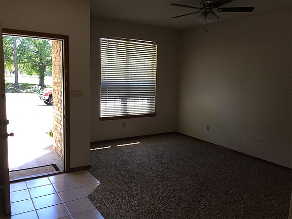 5th image of 809 E McDonald St
