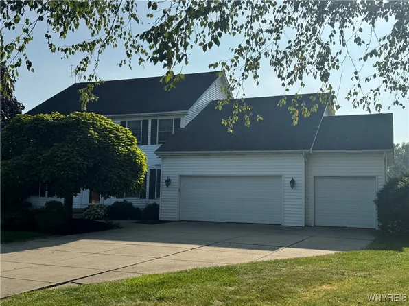 8610 Appleton Ct, East Amherst, NY 14051