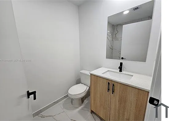 215 NW 13th Pl #0 — Photo 12