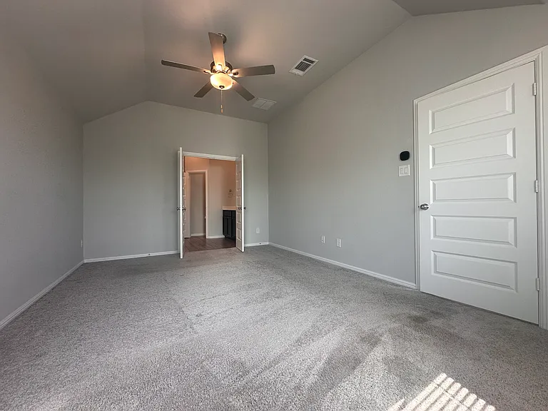 2516 Rambling Rd — Photo 9