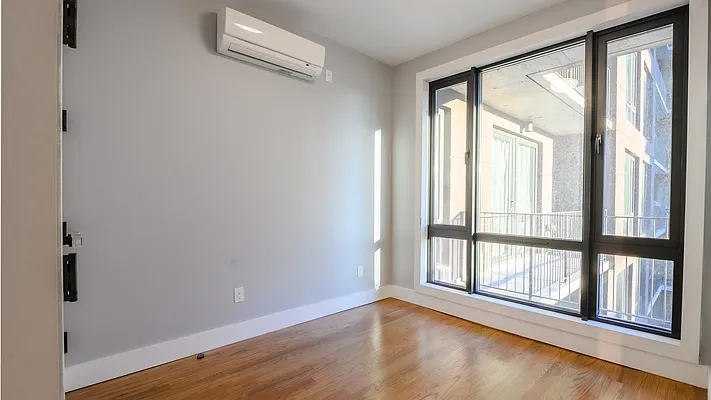 Rented by Nooklyn NYC LLC | media 75