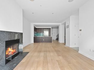 39 N 4th Pl #TOWNHOUSE B, Brooklyn, NY 11249