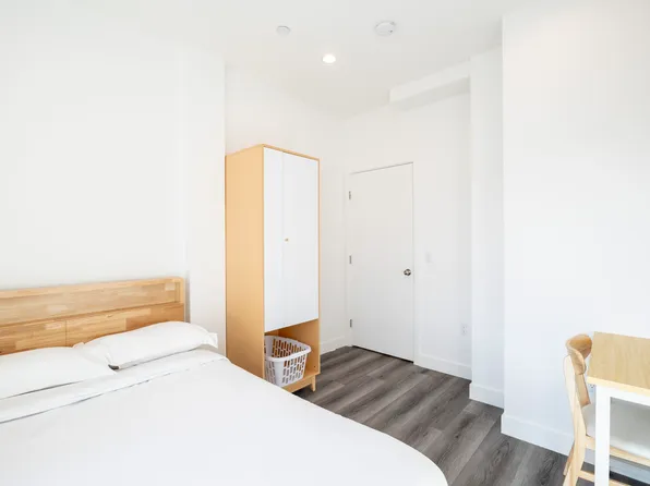 1714 W Jefferson Blvd, Los Angeles, CA 90018