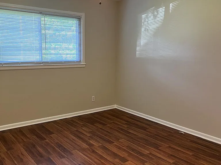 13915 Petwood Blvd — Photo 10