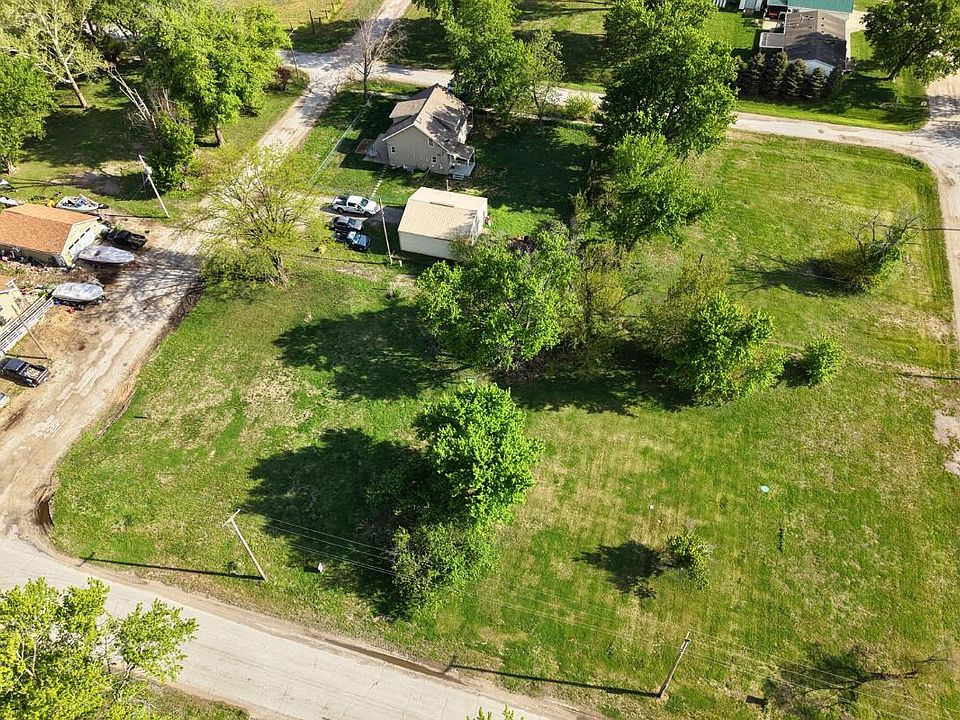 1st image of 704 Lincoln Ave