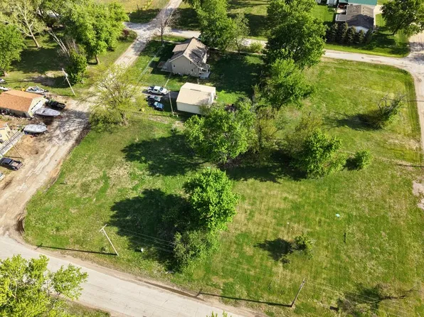 704 Lincoln Ave, Pacific Junction, IA 51561