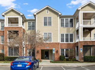 927 Portstewart Dr, Cary, NC 27519