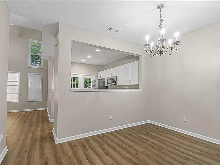 406 McAfee Ct NW #13 — Photo 9