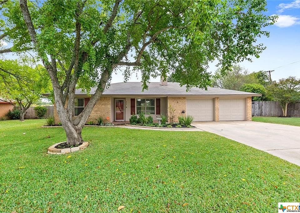 1st image of 224 Taylors Dr