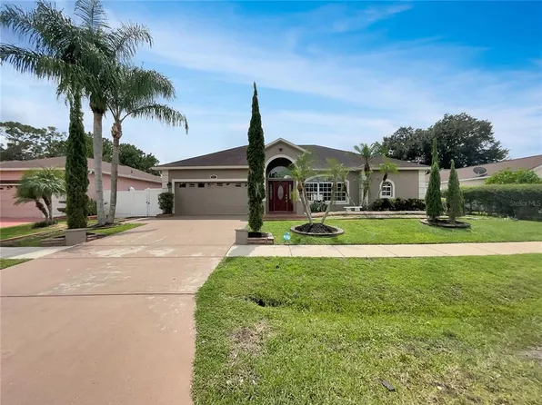 526 Pinehurst Cv, Kissimmee, FL 34758