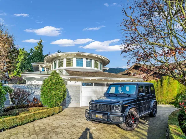 4358 Erwin Dr, West Vancouver, BC V7V 1H6