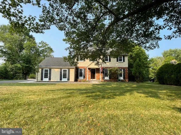 330 Haines Dr, North Wales, PA 19454