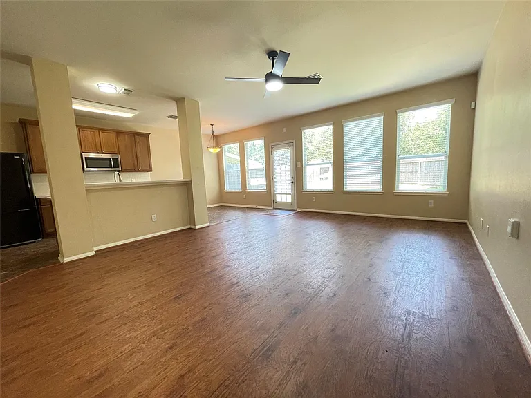 13518 Primula Ct — Photo 3