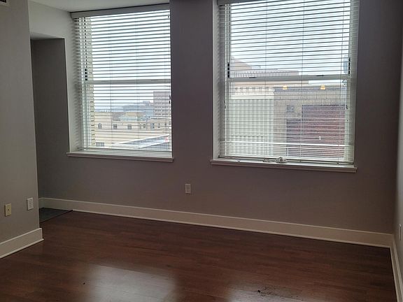 2nd image of 908 Walnut St