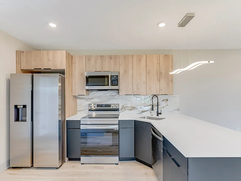 2328 N 2nd St — Photo 7
