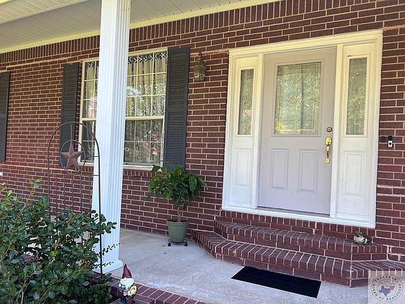 2nd image of 6902 Forest Oak Dr