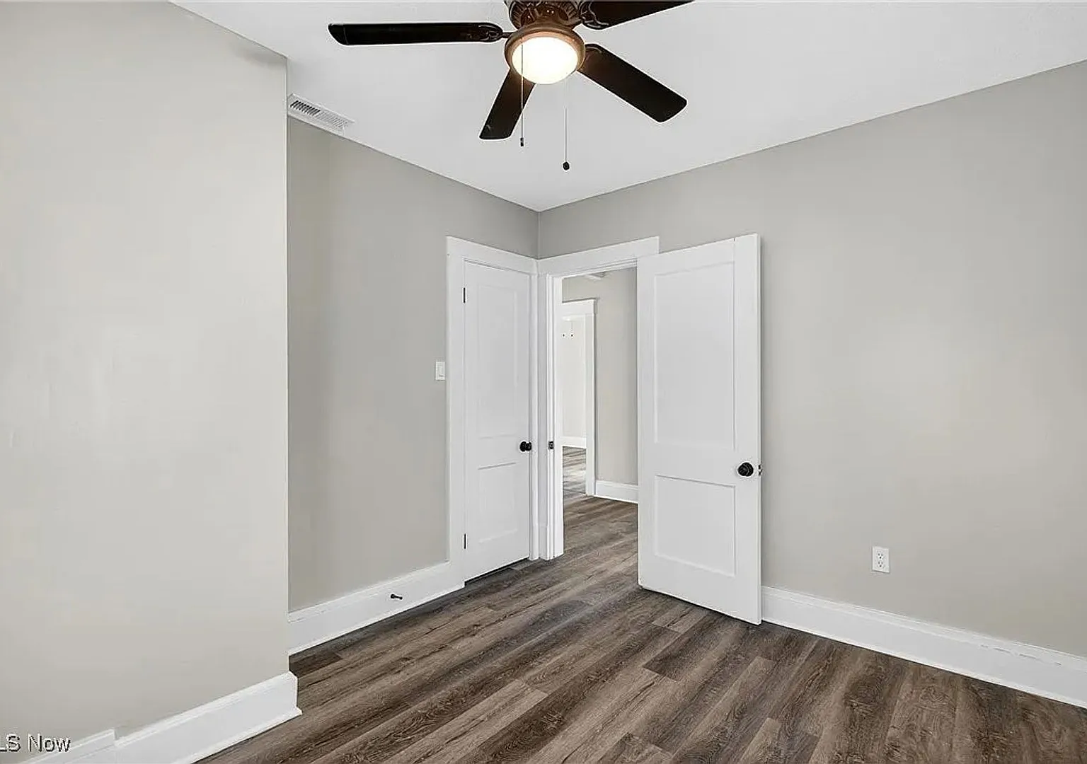 11209 Continental Ave, Cleveland, OH 44104 — Photo 2