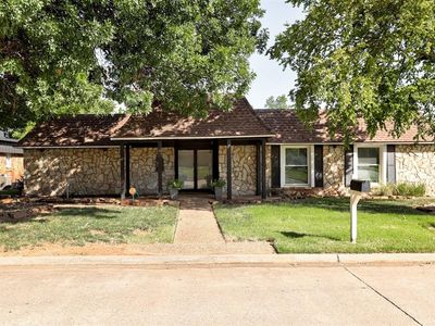 8917 N Kensington Rd, Oklahoma City, OK, 73132