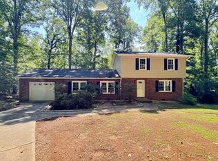 114 Lynwood Ct, Central, SC 29630