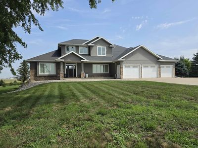 1405 2nd St SW, Orange City, IA, 51041