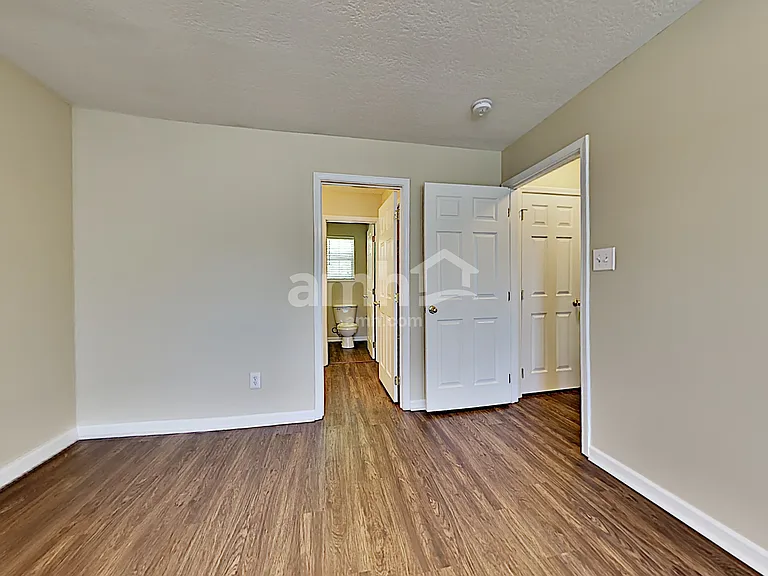 4417 Oakbank Ln — Photo 11