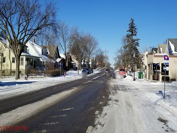 4th image of 4304 Chicago Ave