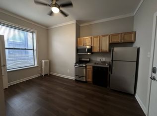 2525 N. Clark, Chicago, IL 60614