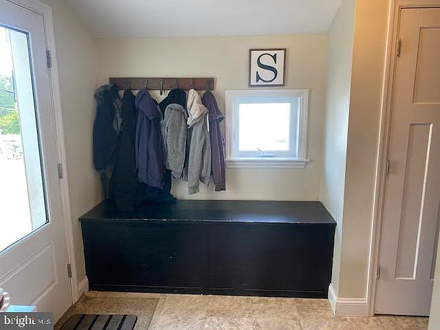 887 Centerville Rd — Photo 14