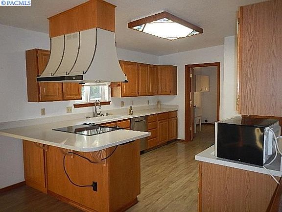 5th image of 3704 Meadow Beauty Dr