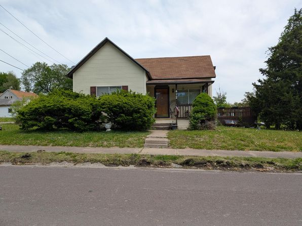 412 N Jefferson St, Slater, MO 65349