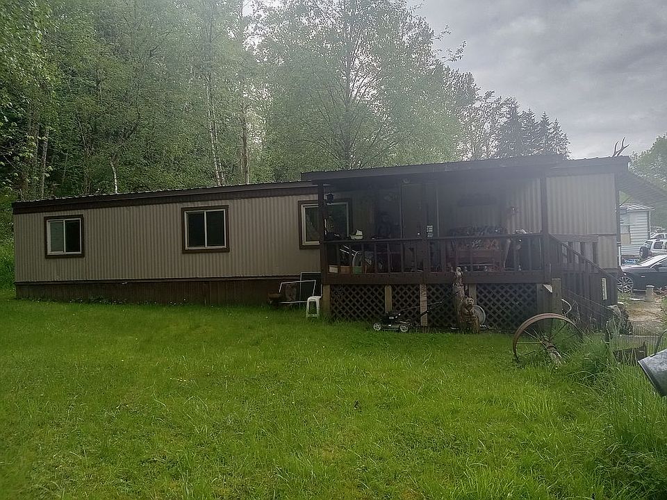 2nd image of 164 Camelot Dr