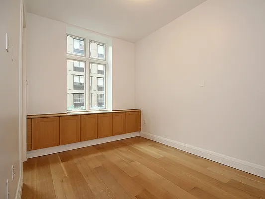 Rented by Sotheby's International Realty | media 10