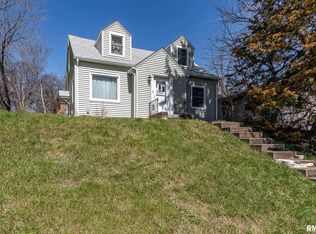 2604 Telegraph Rd, Davenport, IA 52804