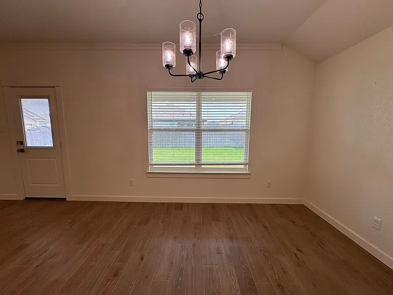 1410 Cedar River Ln — Photo 15