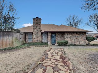 1534 Raleigh Dr, Carrollton, TX 75007