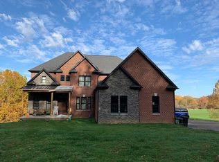 59 Mountain Rd, Uniontown, PA 15401
