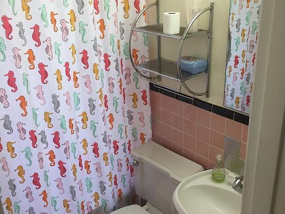 5th image of 5674 Oleatha Ave