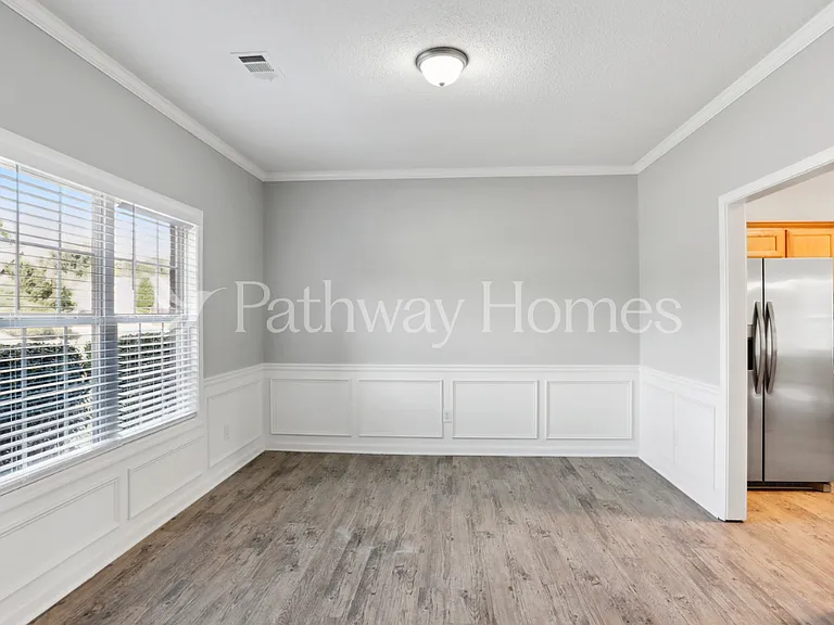 7356 Ledgestone Ln — Photo 4