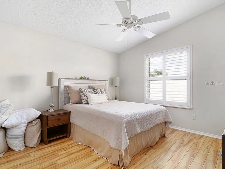 1037 Ridgeville Rd — Photo 23