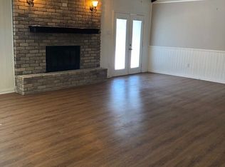 204 W Karnes Dr, Robinson, TX 76706