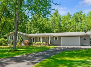 30 Cameron Dr, Pittsfield, NH 03263