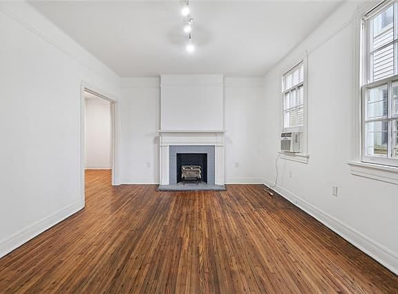 2nd image of 3219 Nashville Ave
