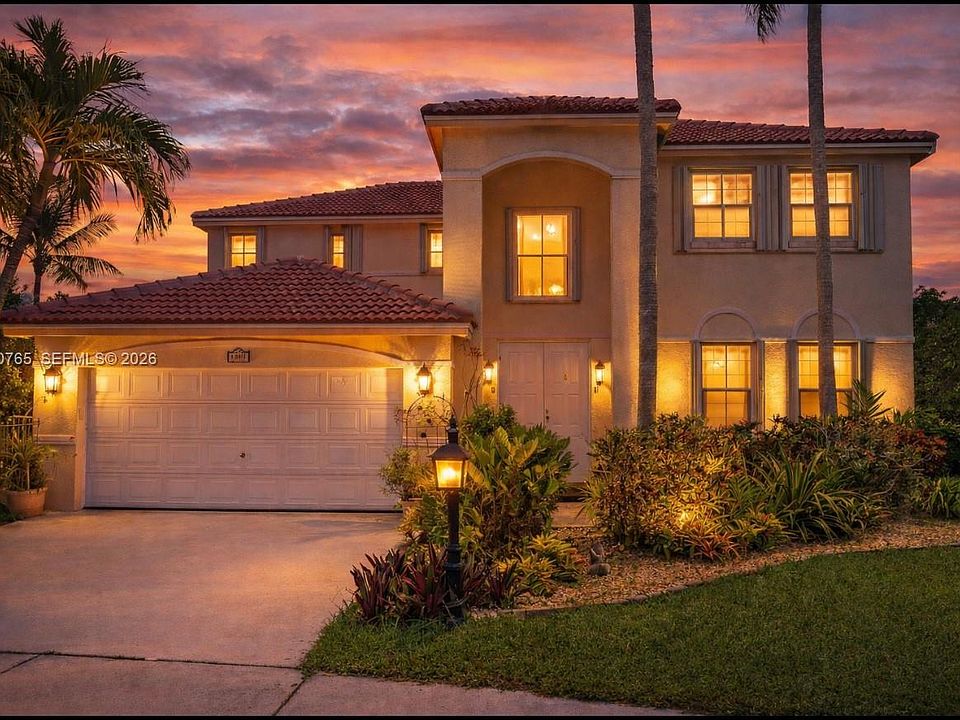 1st image of 4209 Pinewood Ln