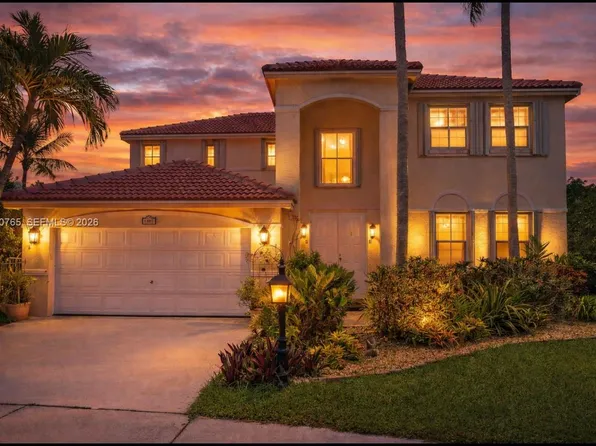 4209 Pinewood Ln, Weston, FL 33331