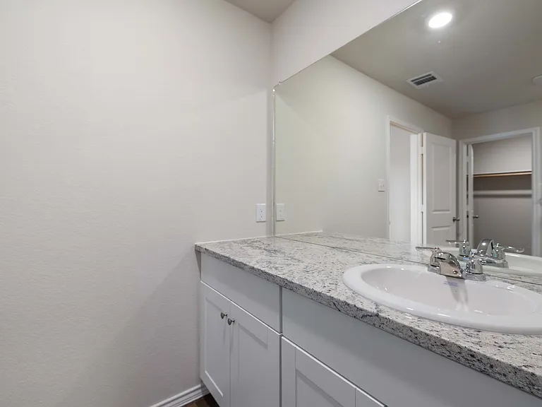 2881 Brogan Crk — Photo 9