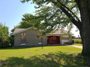 11504 E 8th St, Tulsa, OK 74128