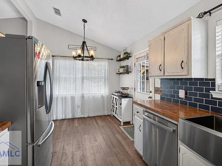 2550 Parkland Blvd — Photo 17