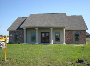 6045 Ava Dr, Iowa, LA 70647